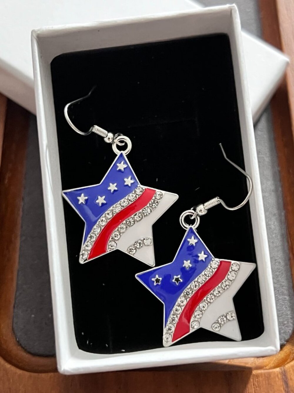 Patriotic star dangle earrings